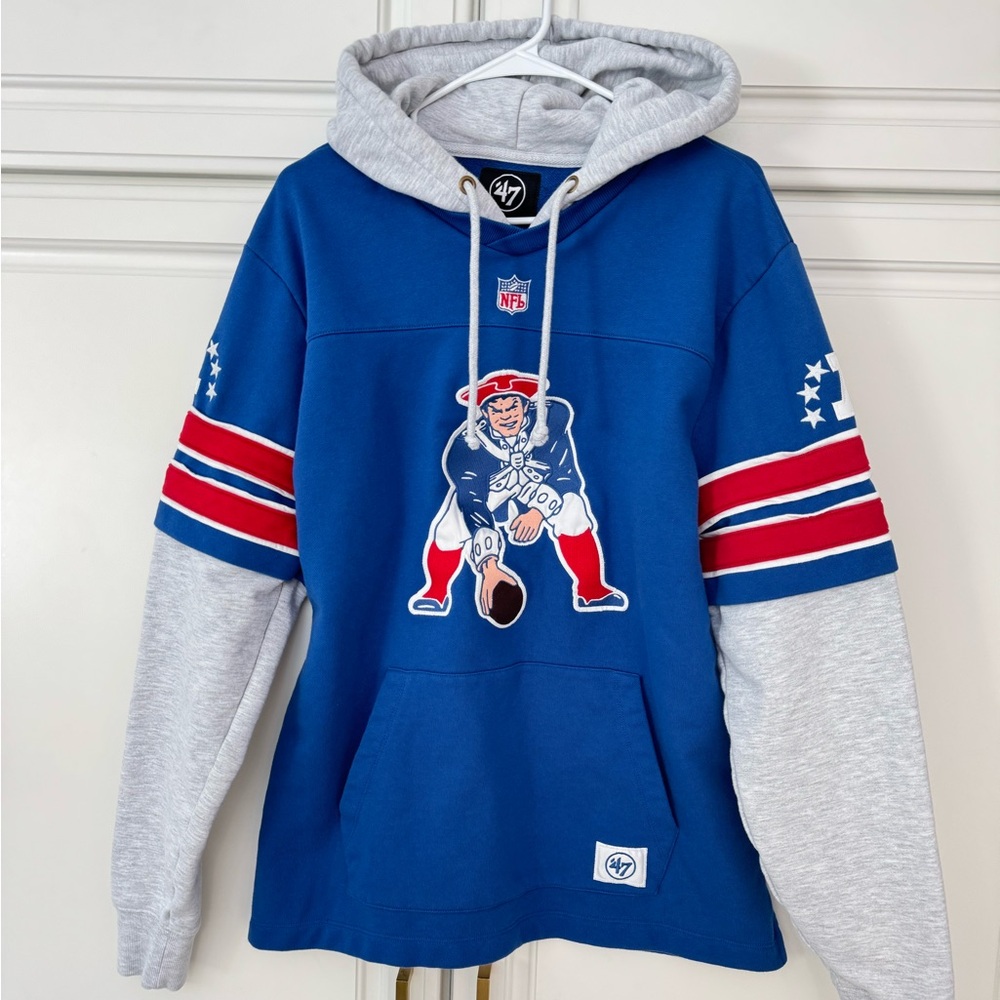 NEW ENGLAND PATRIOTS HISTORIC GRIDIRON BLITZ '47 CORNERBACK LACER, EUC, size XL